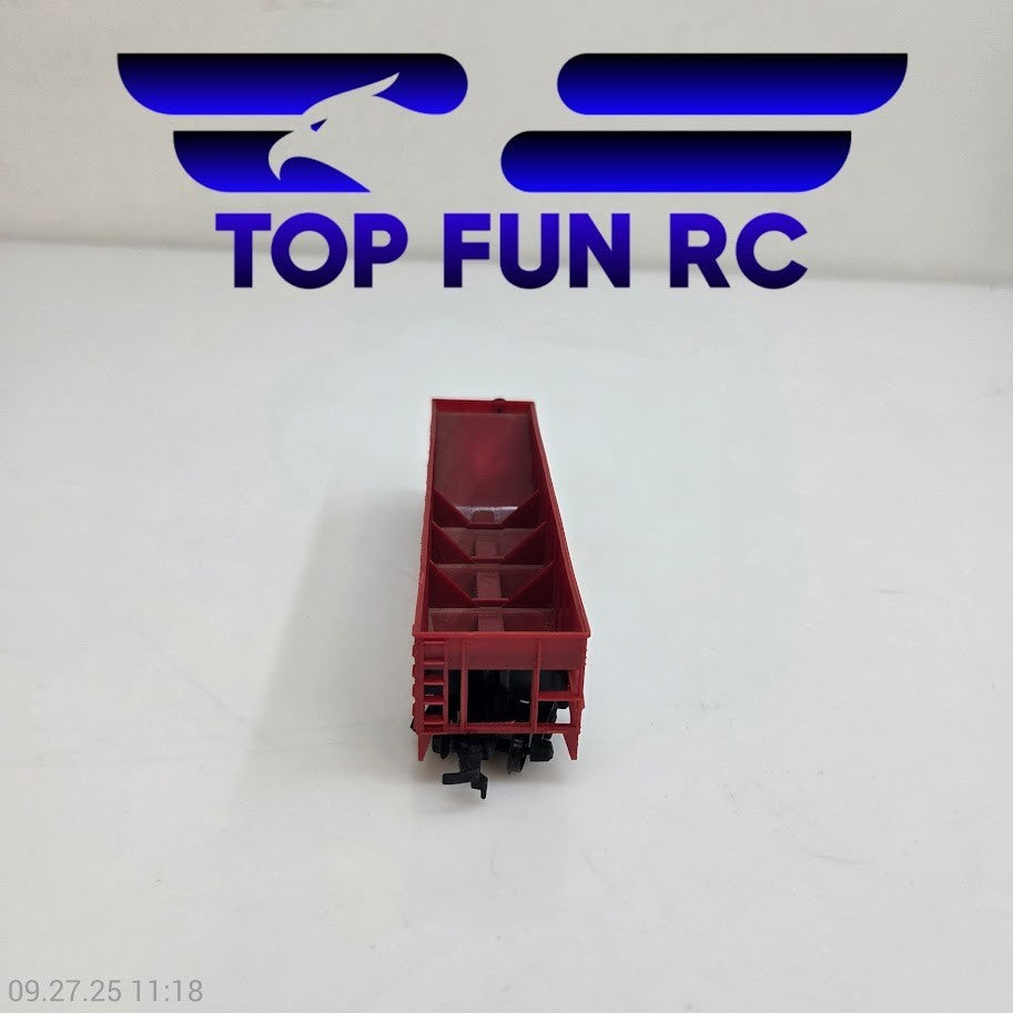 AHM HO Scale Santa-Fe ATSF 99246 Hopper Car No Load