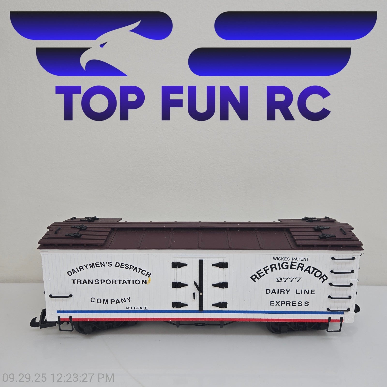Bachmann Big Haulers Dairy Men’s Despatch Refrigerator Box Car G scale