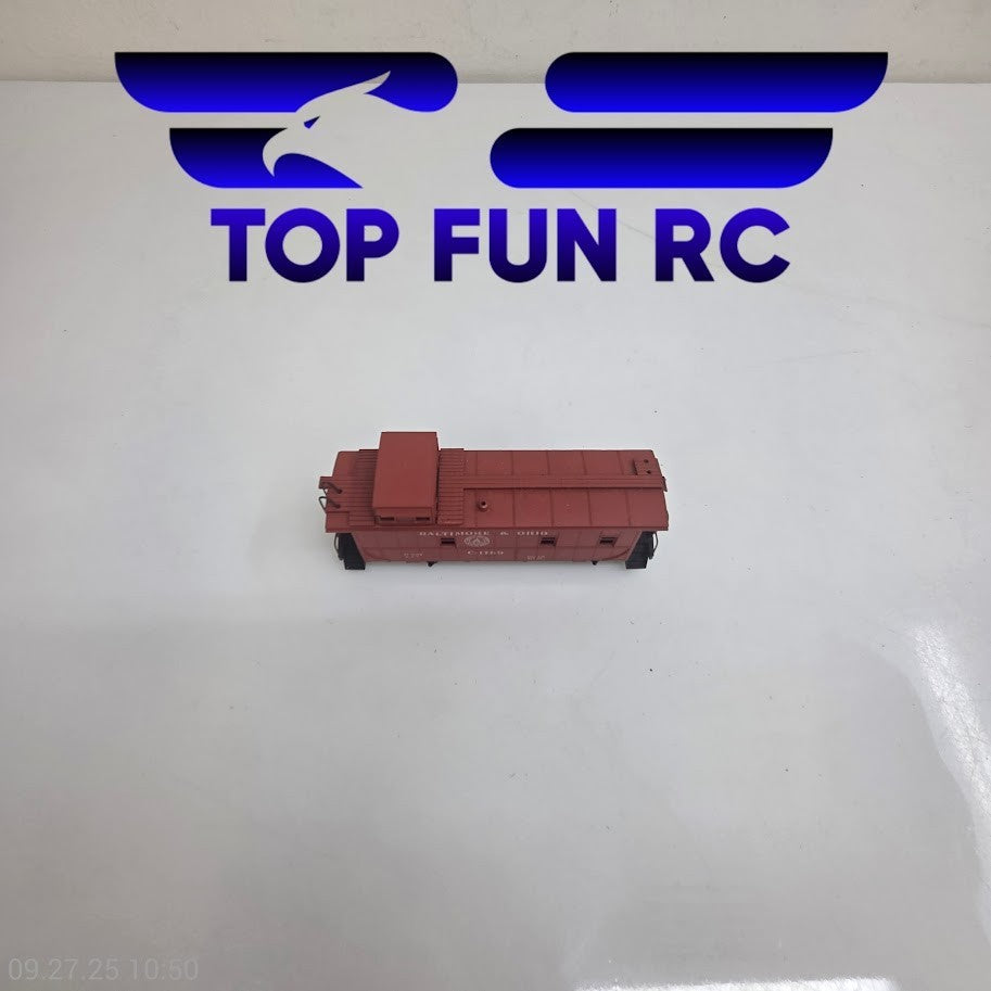 Athearn HO Scale Baltimore & Ohio Red Caboose C-1769 Spring Trucks