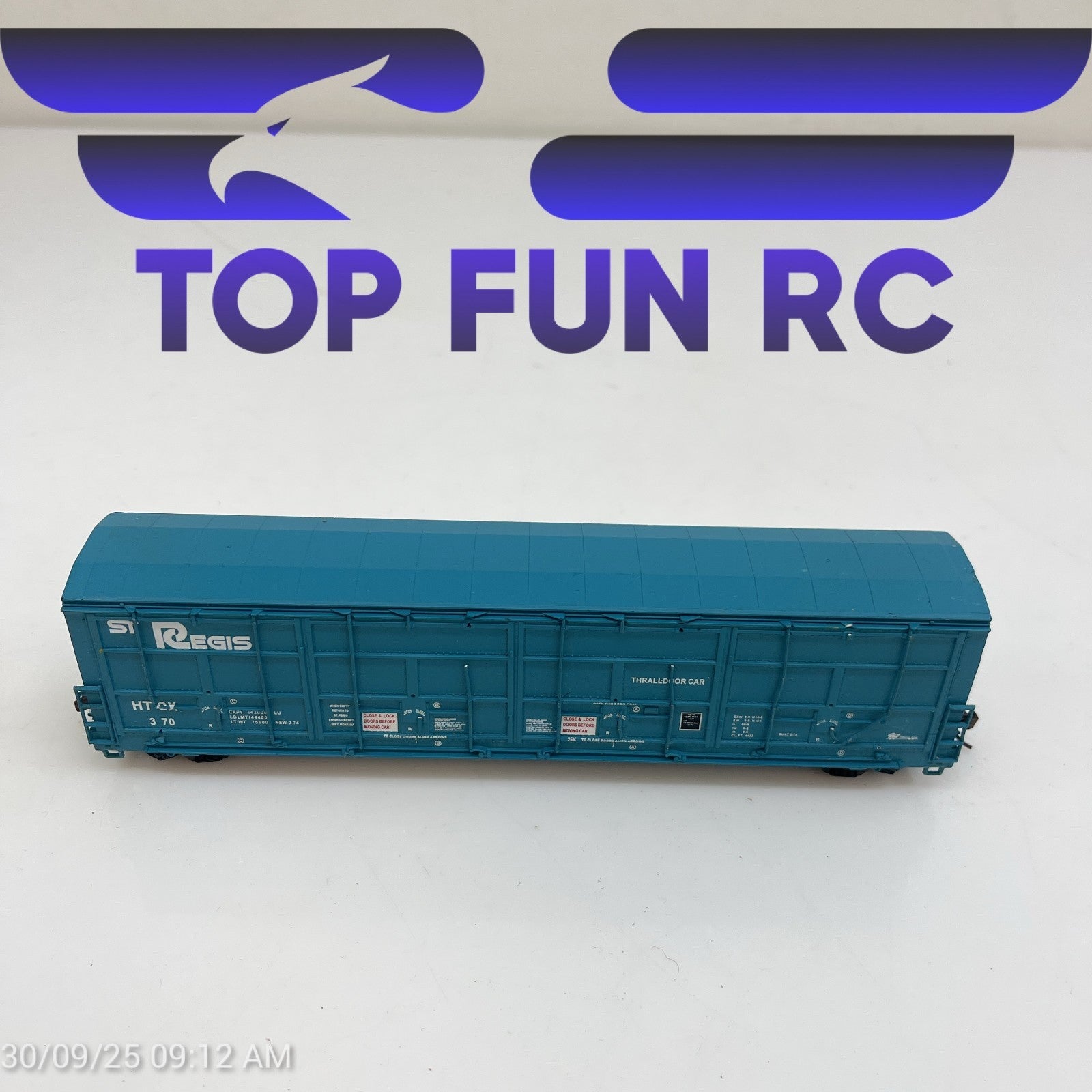 Walthers 932-7004 St. Regis Paper Thrall Dool Box Car