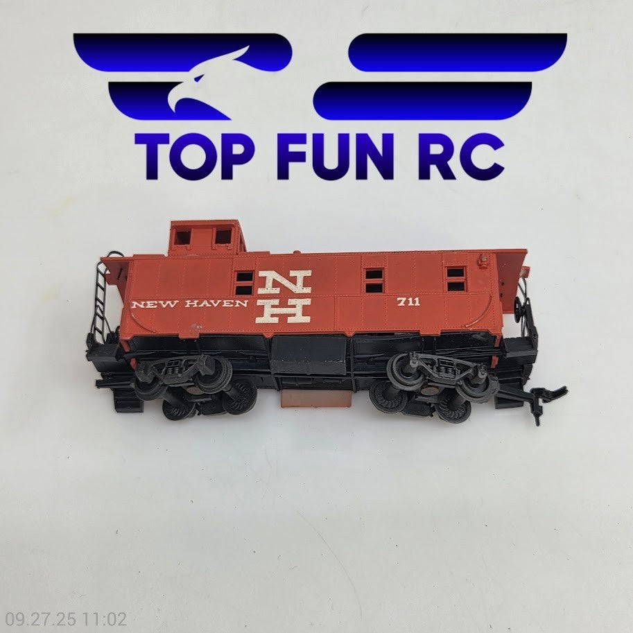 Rivarossi HO Scale New Haven Cupola Caboose 711
