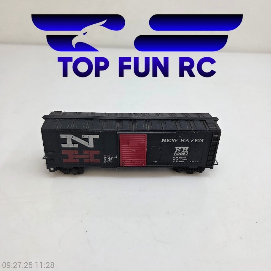 Atheran HO Scale New Haven Box Car NH 32957