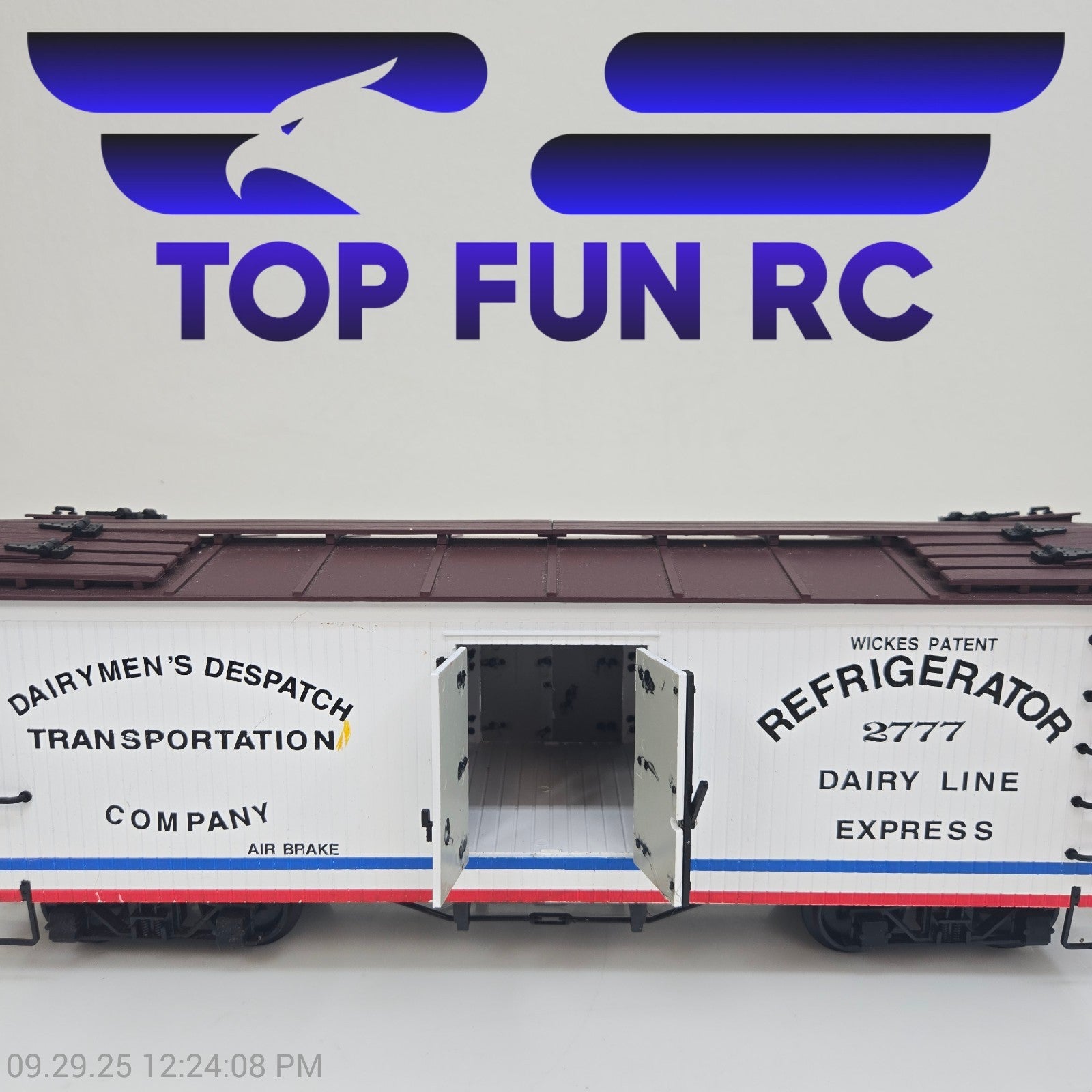 Bachmann Big Haulers Dairy Men’s Despatch Refrigerator Box Car G scale
