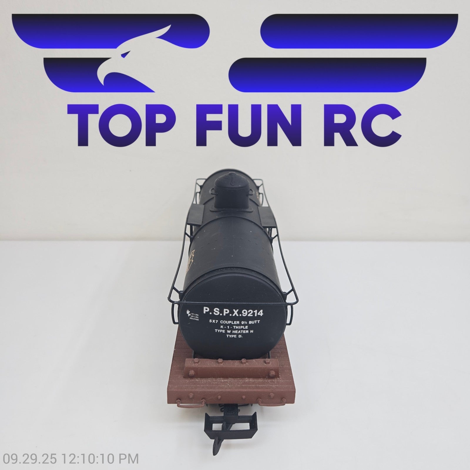 Bachmann HO Scale Phillips Oil Co. 66 Single Dome Tank Car PSPX 9214