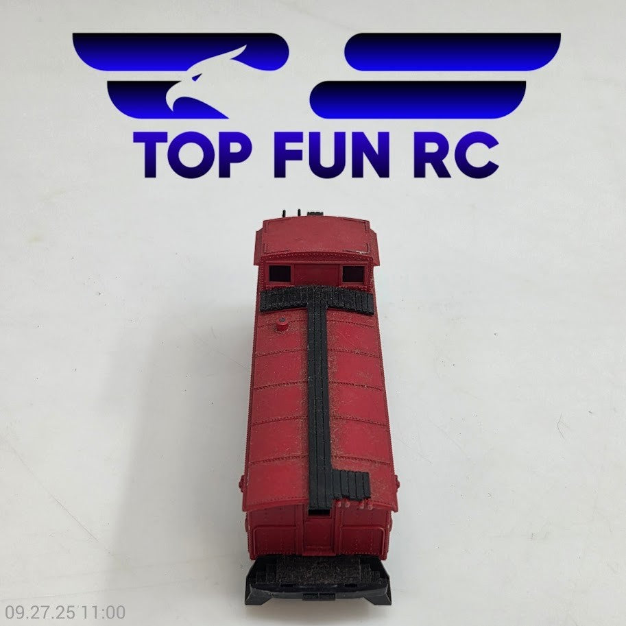 AHM 999014 HO Scale AT&SF Santa Fe Caboose Red & Yellow Train Car