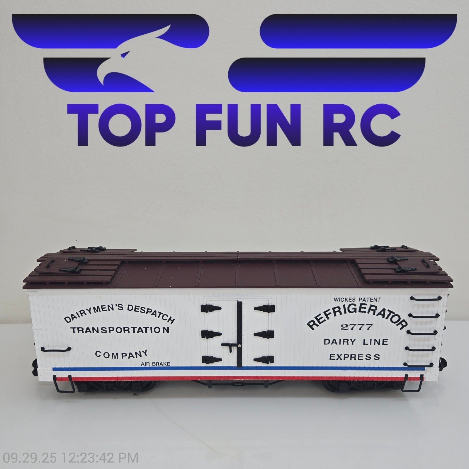 Bachmann Big Haulers Dairy Men’s Despatch Refrigerator Box Car G scale