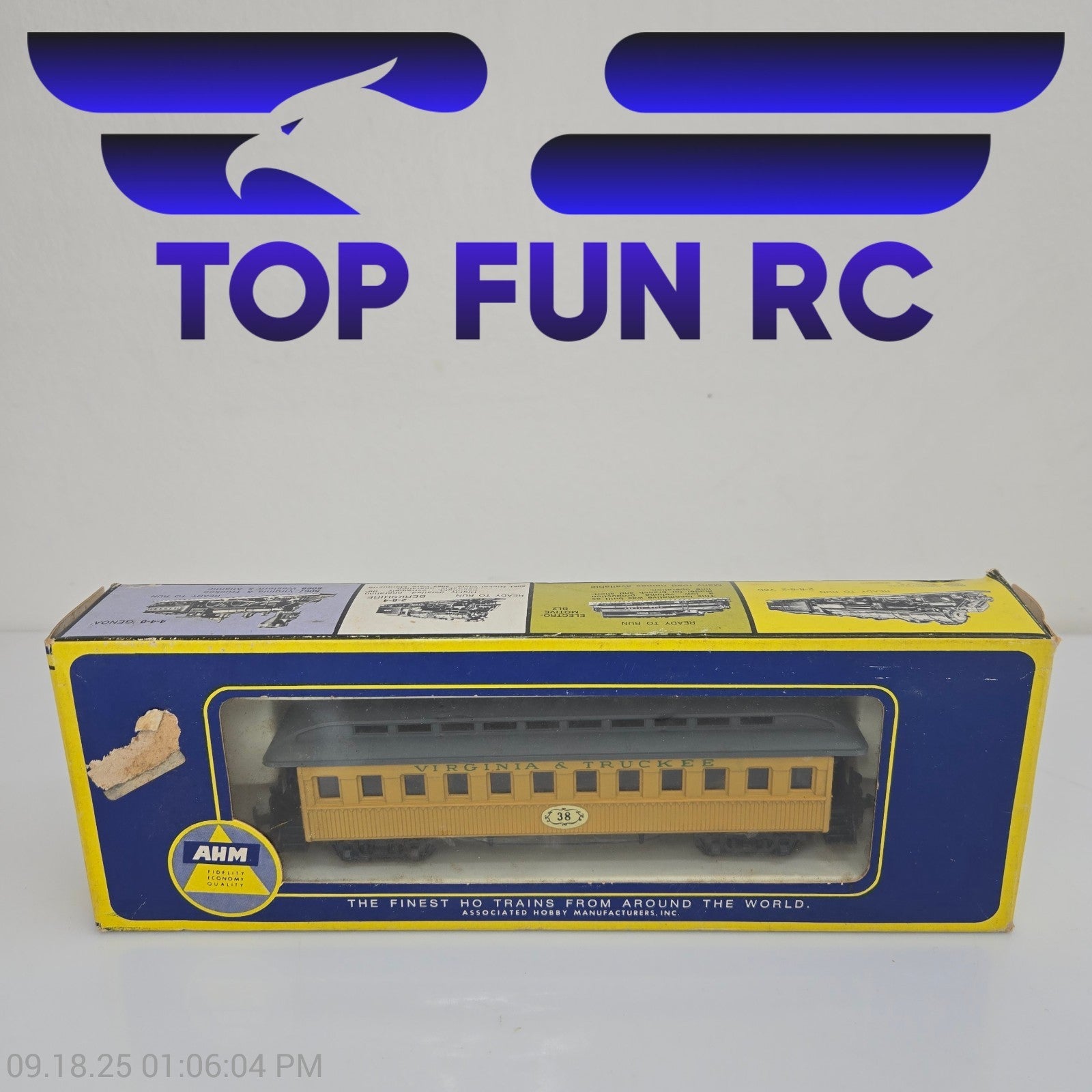AHM HO Scale 6235 V&T Oldtime Coach Car