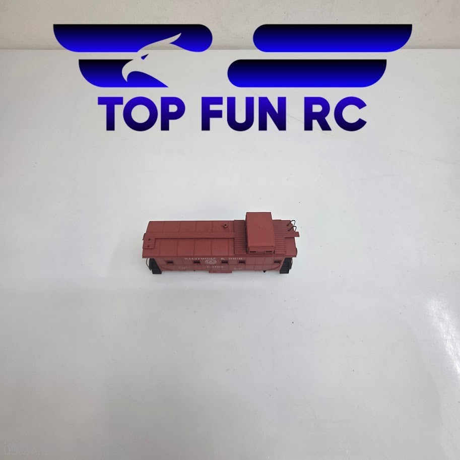 Athearn HO Scale Baltimore & Ohio Red Caboose C-1769 Spring Trucks