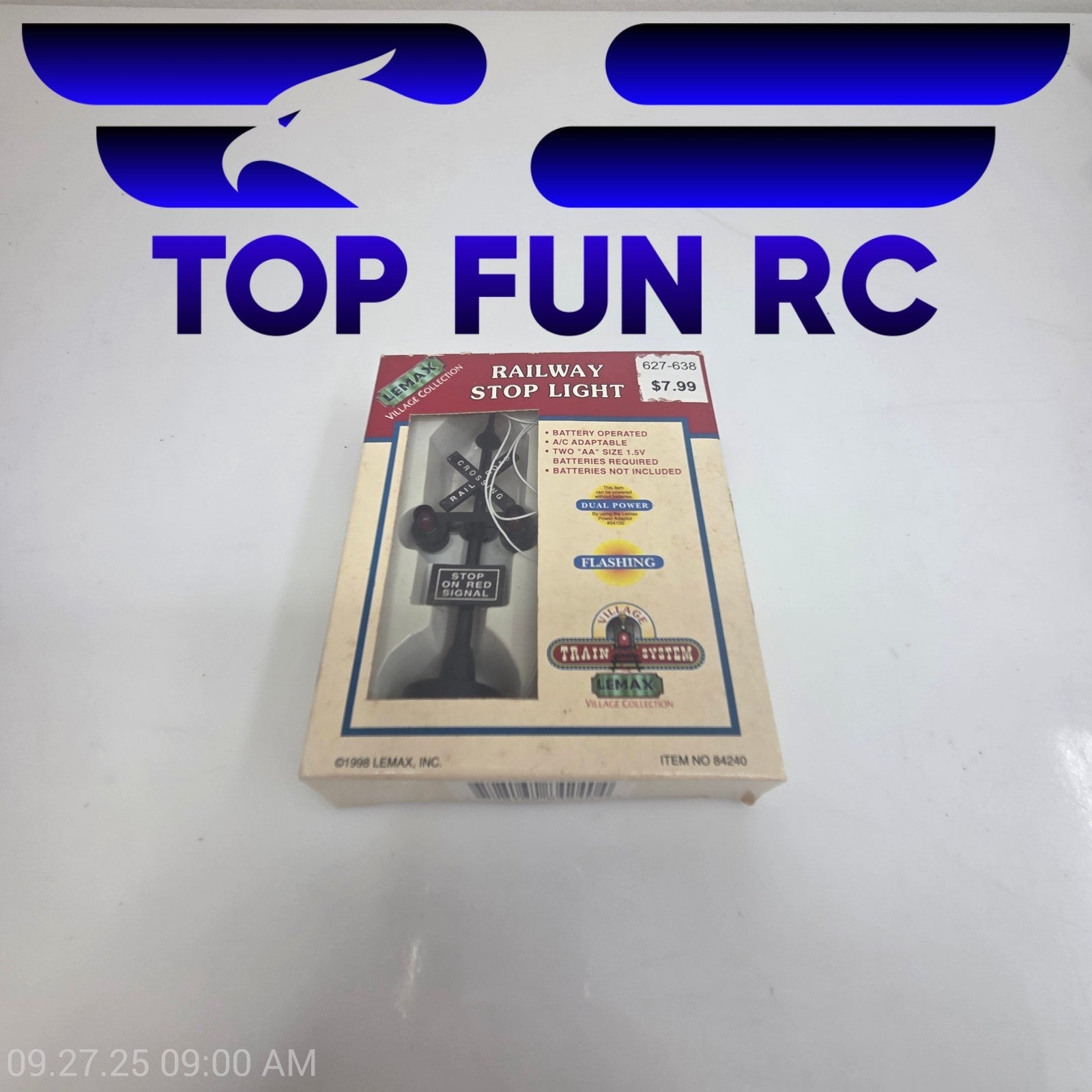 Lemax  Village Collection Railway Stop Light 627-638