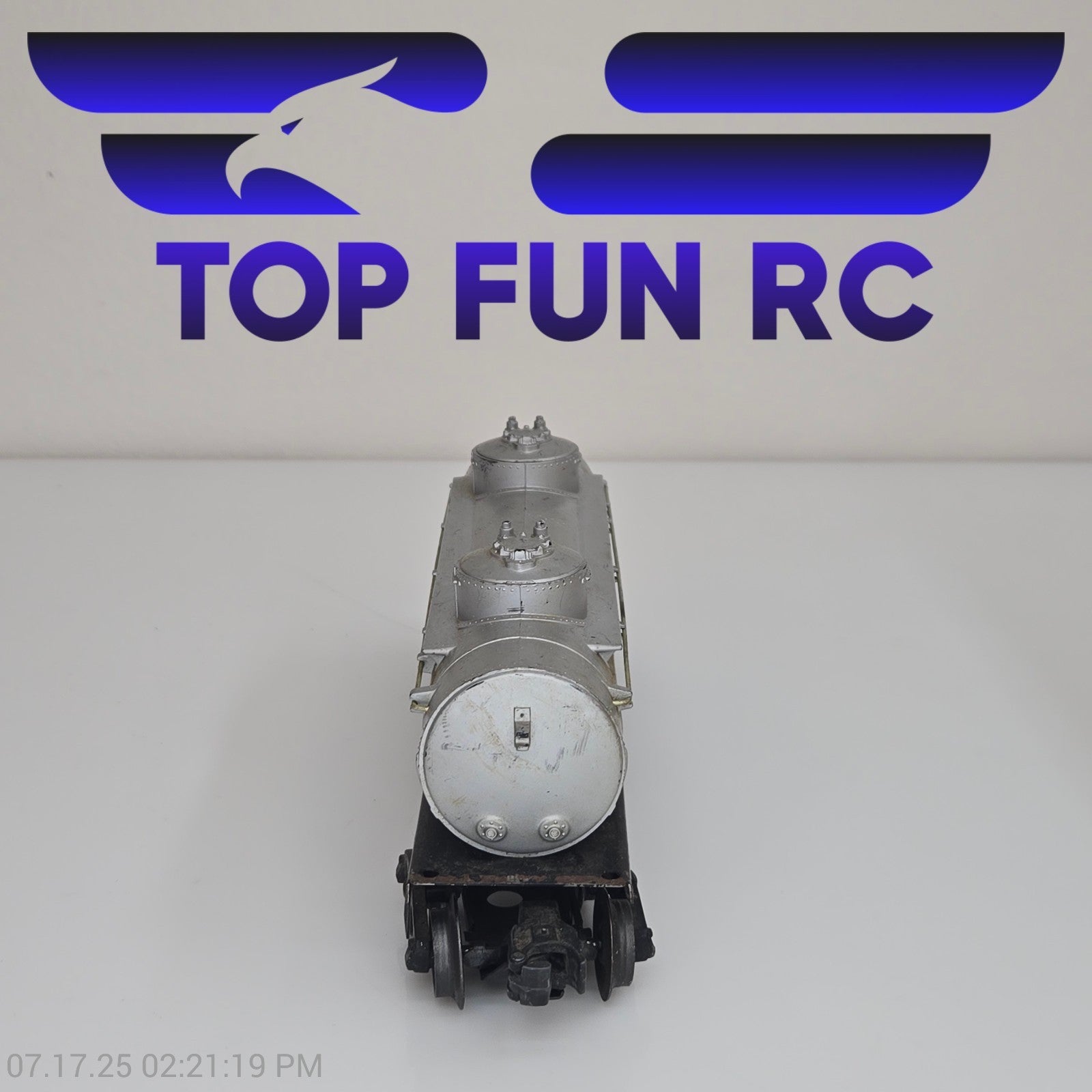 Lionel 6465 O Gauge Two Dome Tank Car Sunoco
