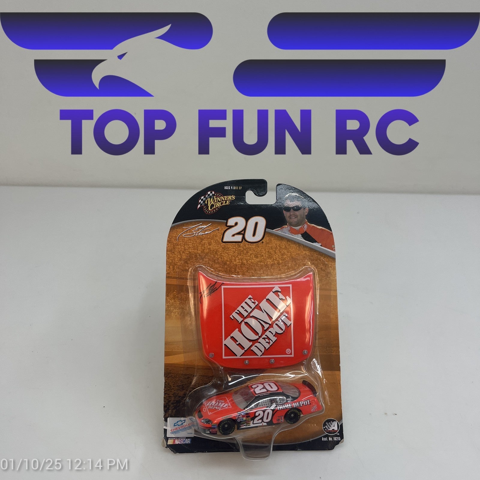 Winners Circle Tony Stewart #20 Home Depot Hood Magnet Diecast