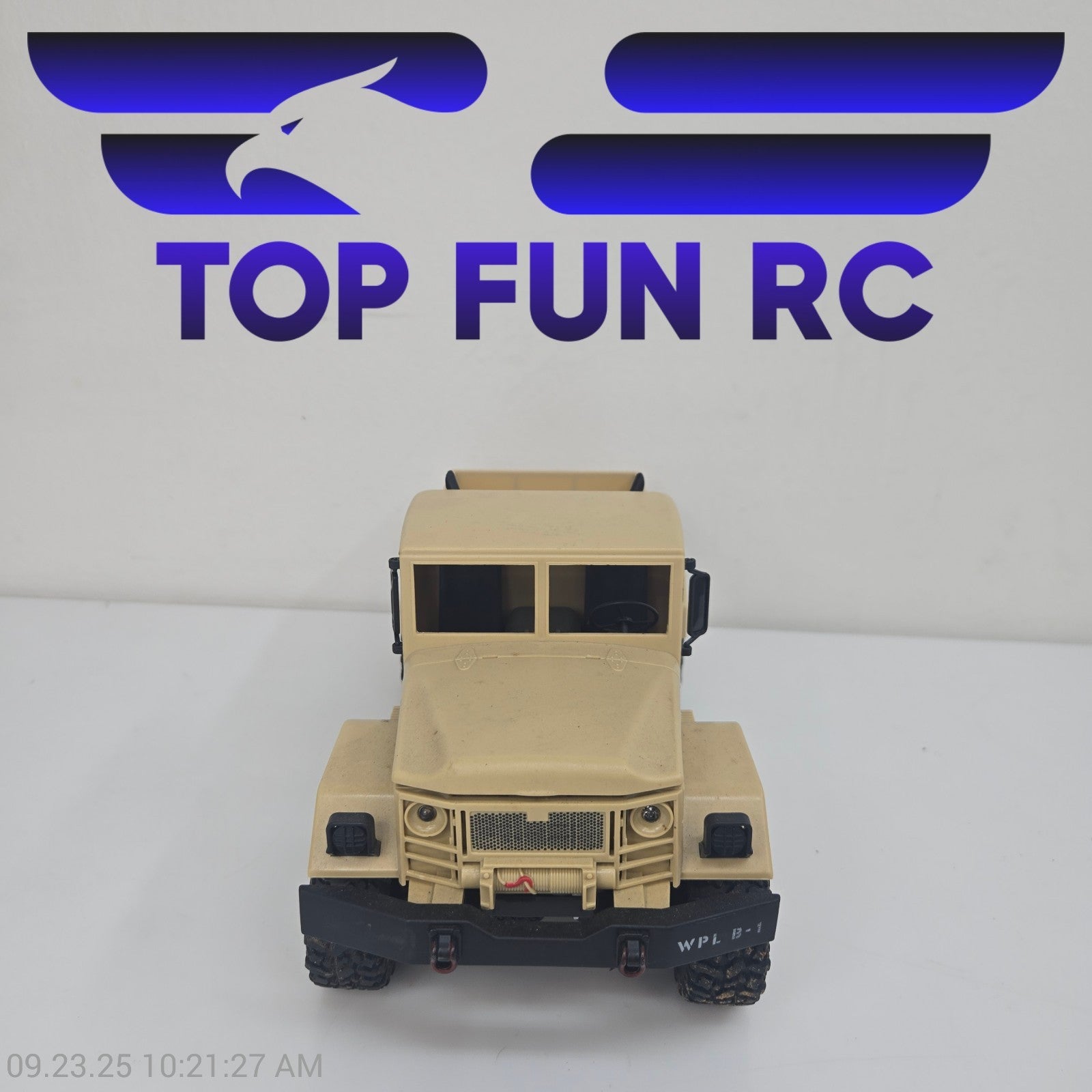 Henglong B-1 Military Truck 2.4G 1/16 Scale Remote Control 4x4 High Imitation