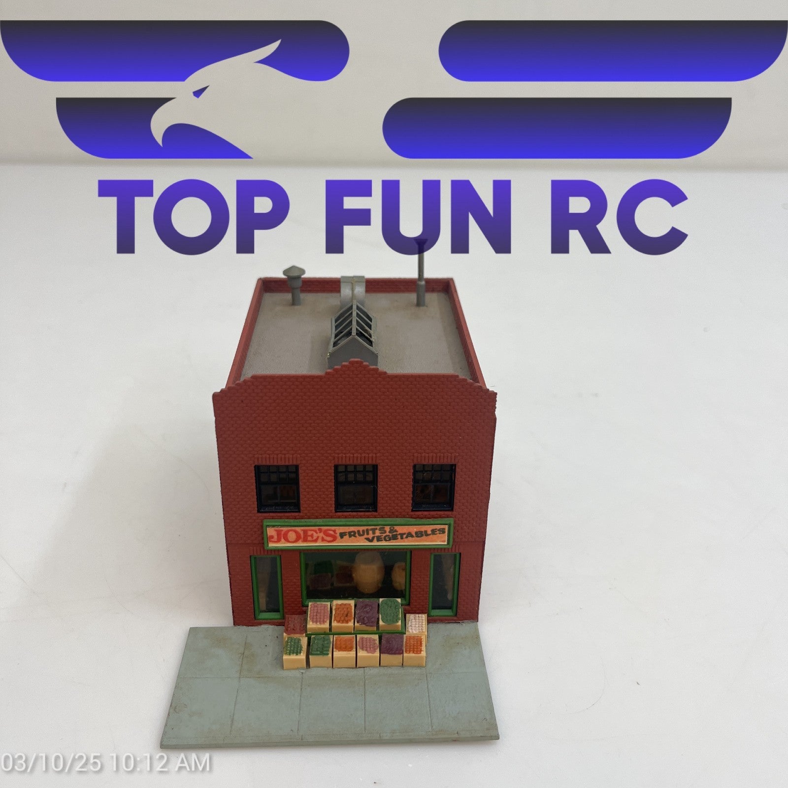 Tyco HO-Gauge Joe's Fruit Store Building Assembled