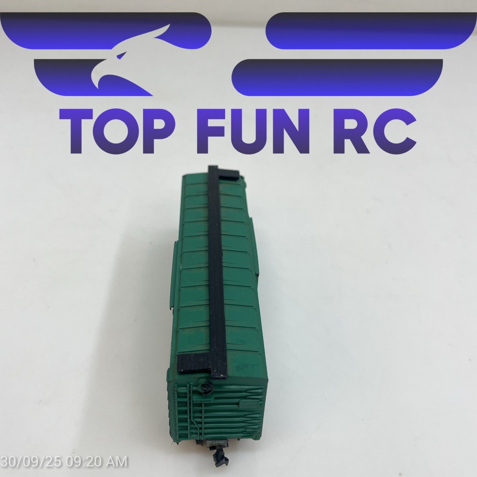 Roundhouse HO-Gauge 104478 Penn Central Box Car