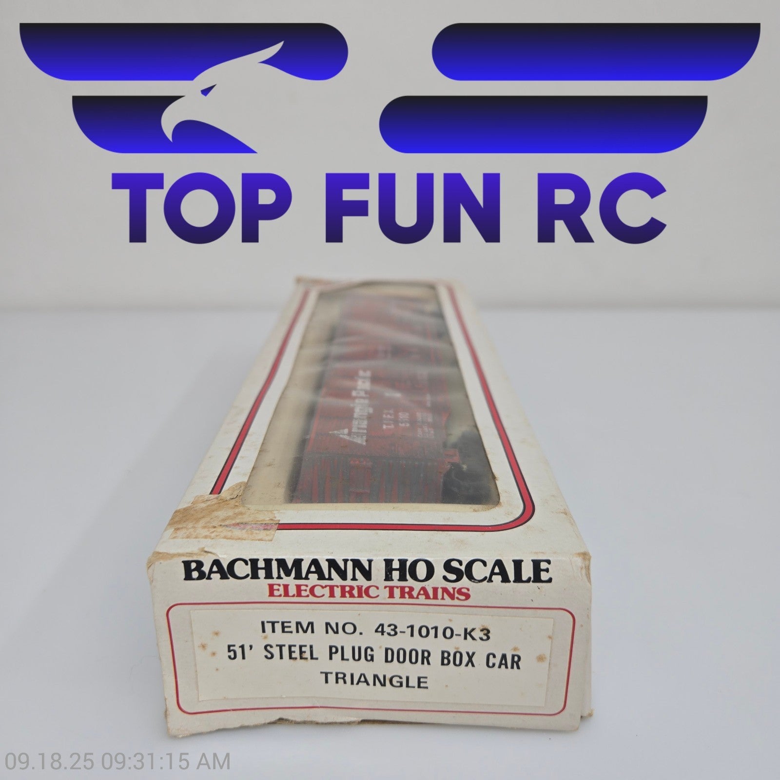 Bachmann HO Scale Electric Train 43-1010-K3 51' Steel Plug Door Box Car Triangle