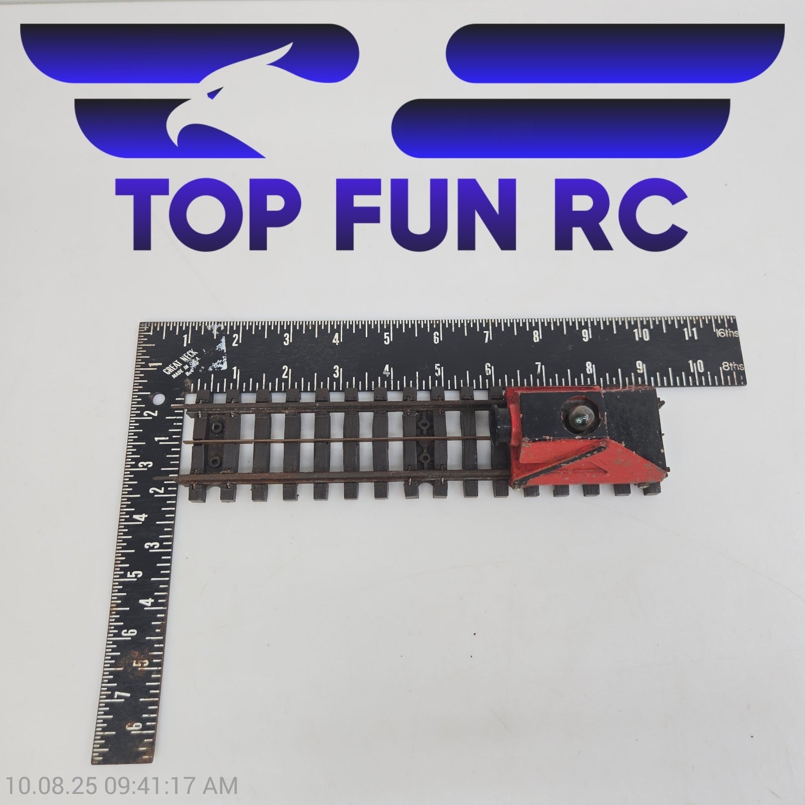 Lionel Super O #260 Bumper w/ 9" Track Straight Piece