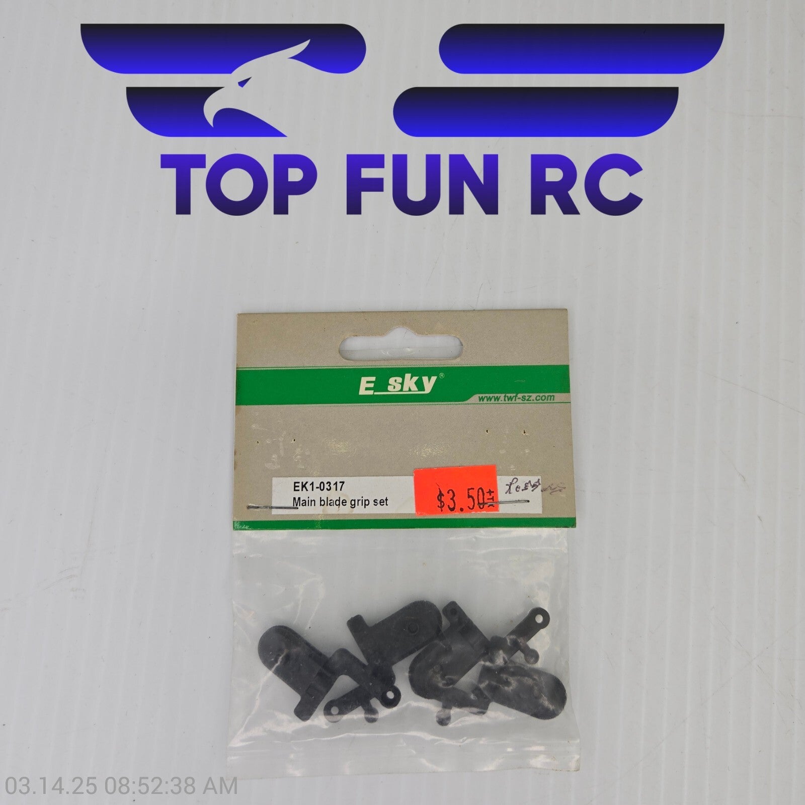 Esky EK1-0317 Main Blade Grip Set