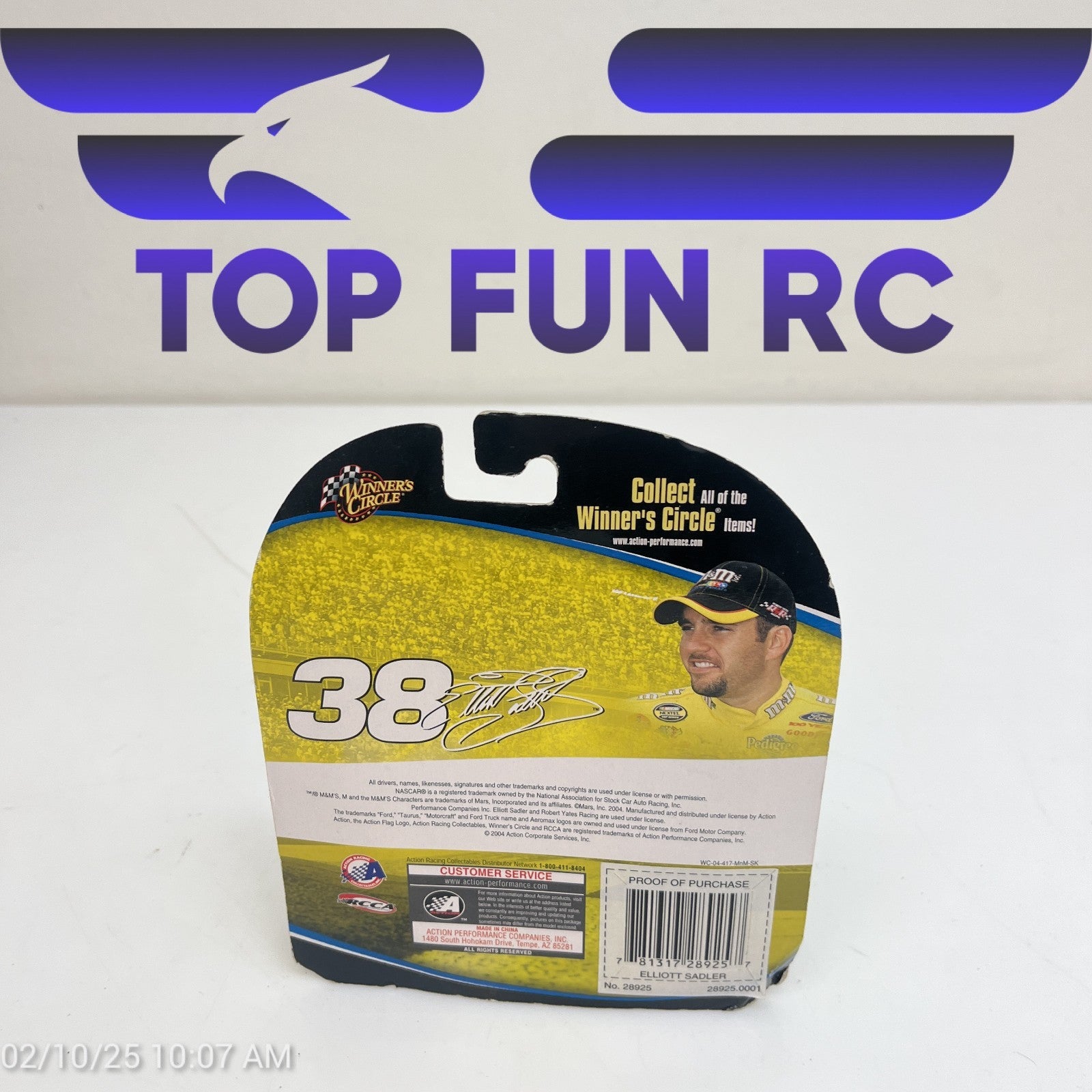 Winners Circle Elliott Sadler #38 M&M's Black & White Diecast
