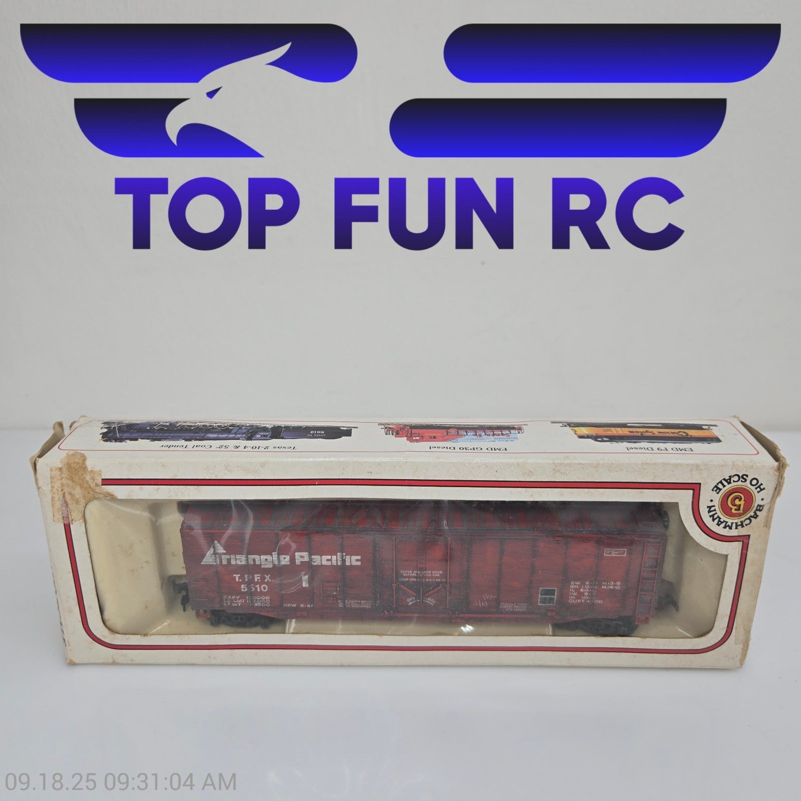 Bachmann HO Scale Electric Train 43-1010-K3 51' Steel Plug Door Box Car Triangle