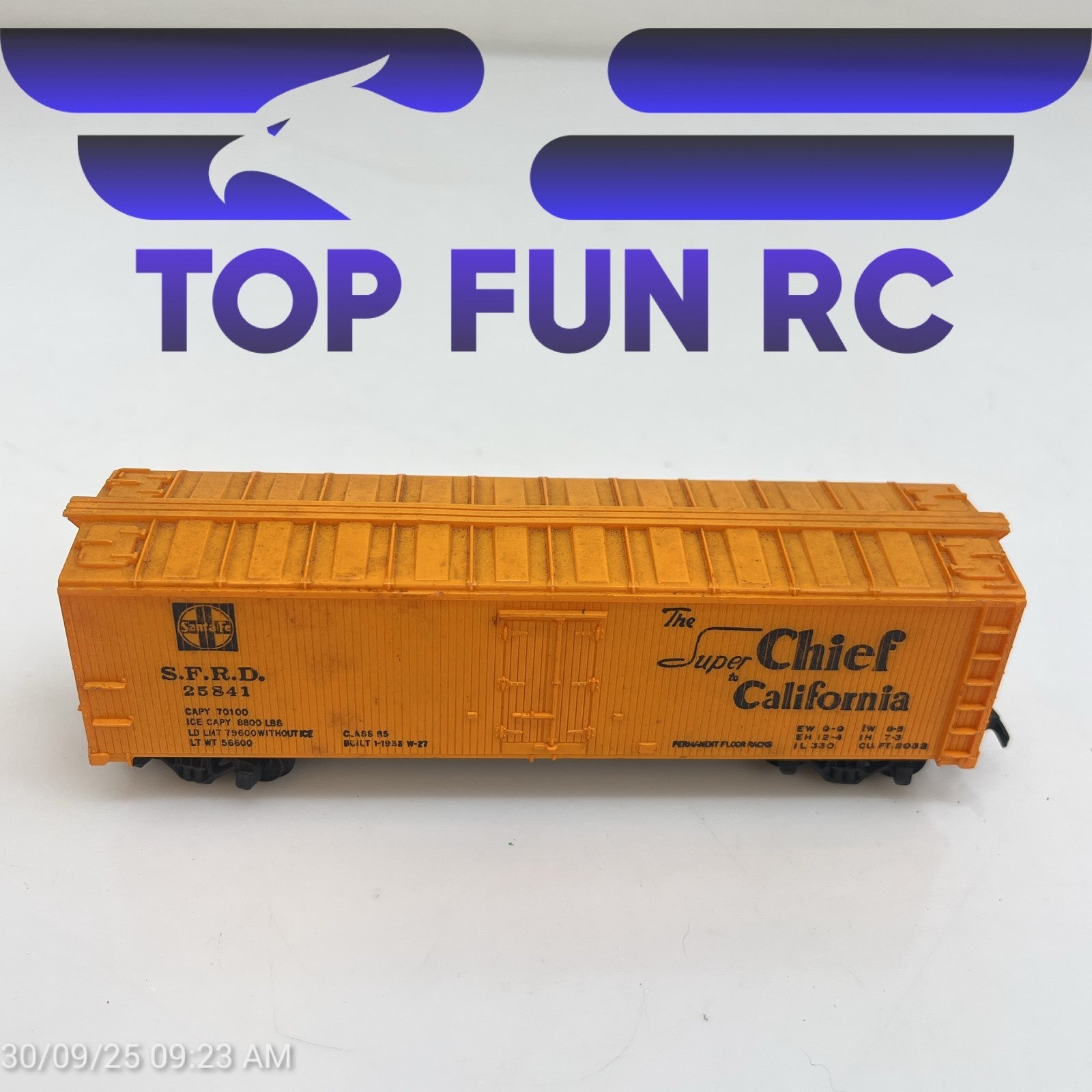 Mantua 40' Plug Door Box Car SFRD 25841 Santa Fe Super Chief