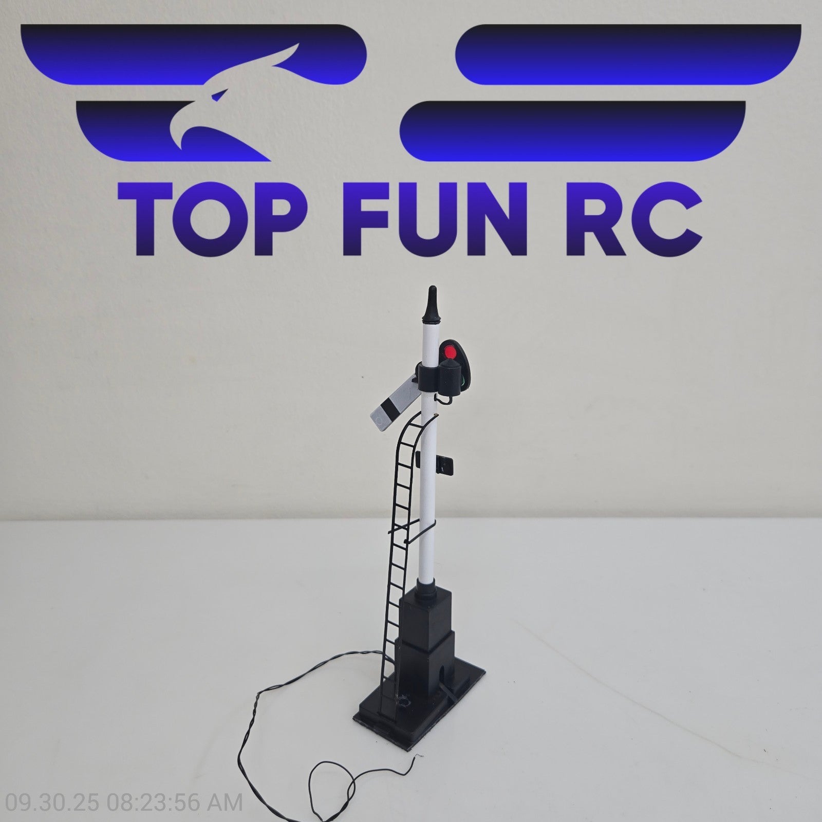 Silvine HO Scale Crossing Signal Model Railroad #125
