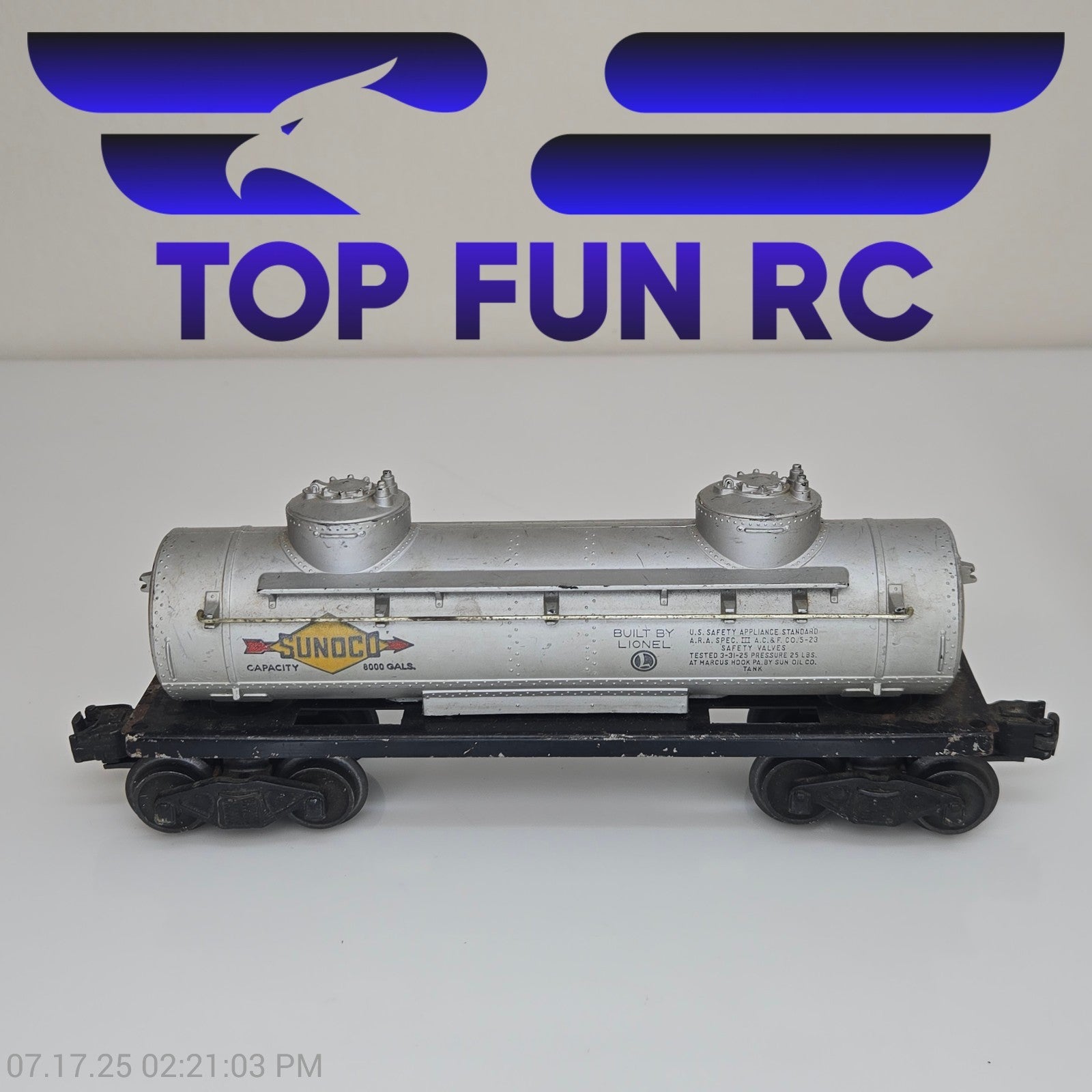 Lionel 6465 O Gauge Two Dome Tank Car Sunoco