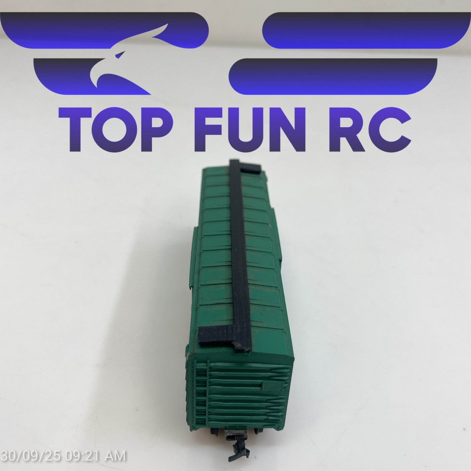 Roundhouse HO-Gauge 104478 Penn Central Box Car