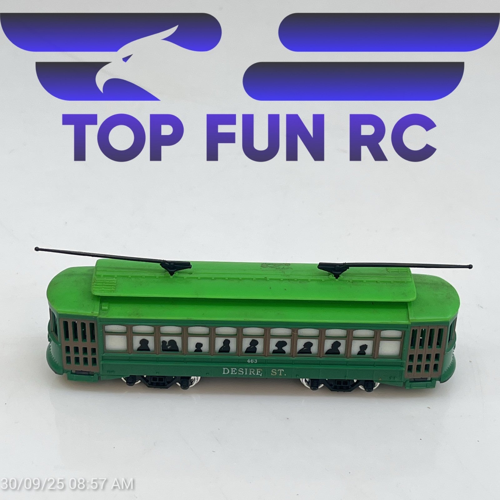 Desire Street HO-Gauge 463 Trolly Train Car Green 5.75"
