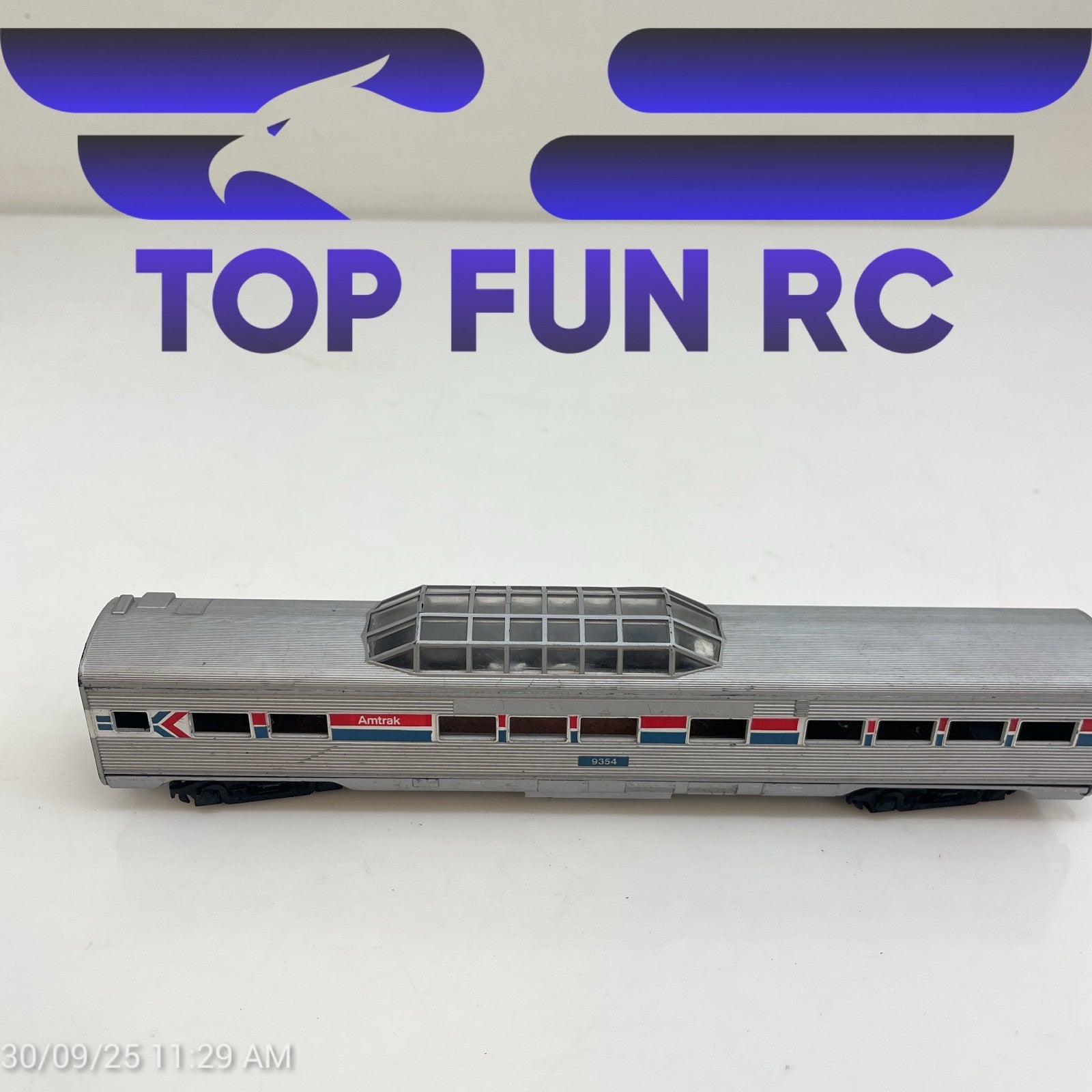 Minitrix HO-Gauge Amtrak 9354 Vista-Dome Observation