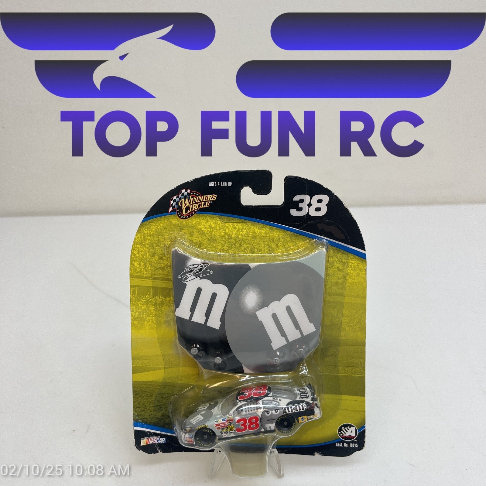 Winners Circle Elliott Sadler #38 M&M's Car Diecast