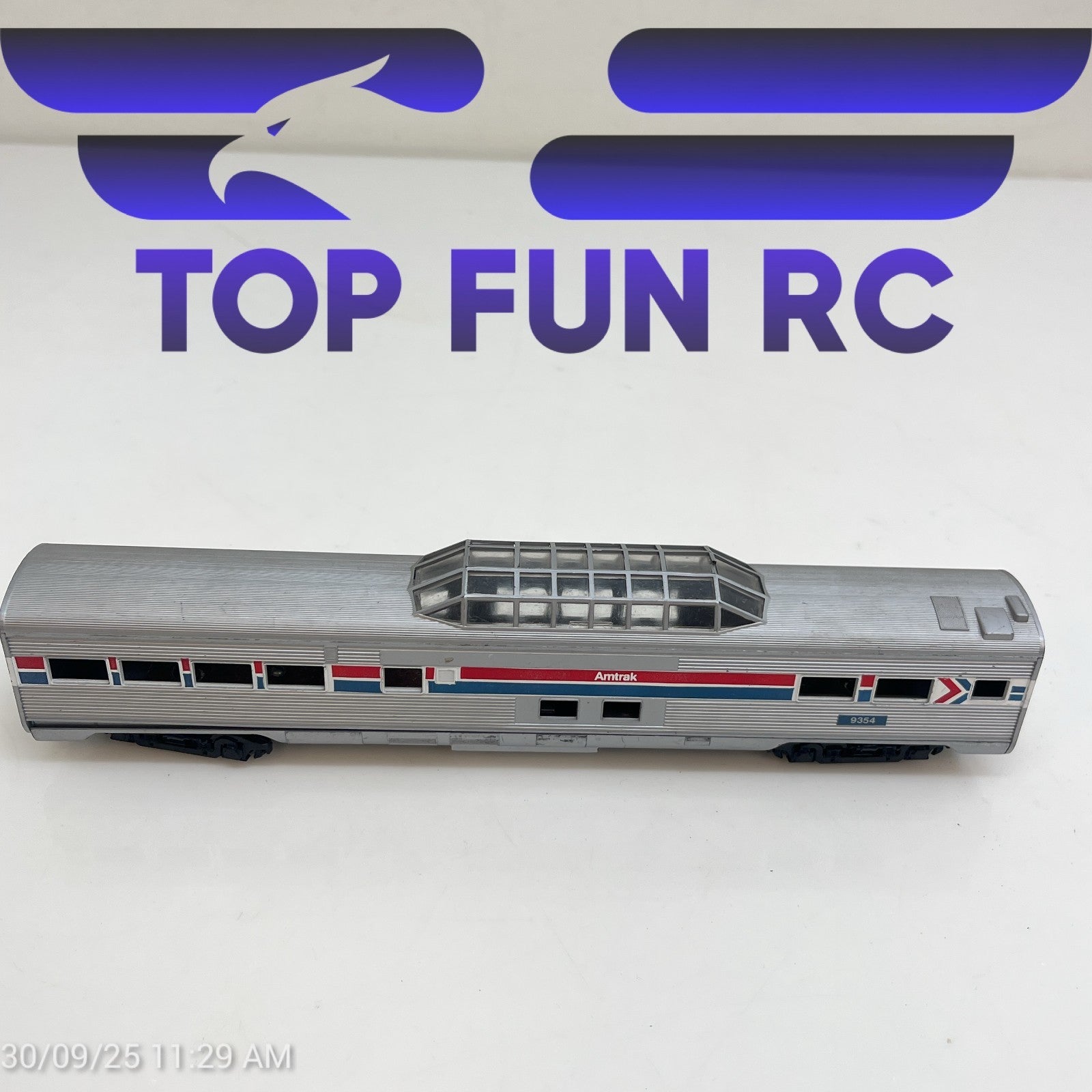 Minitrix HO-Gauge Amtrak 9354 Vista-Dome Observation