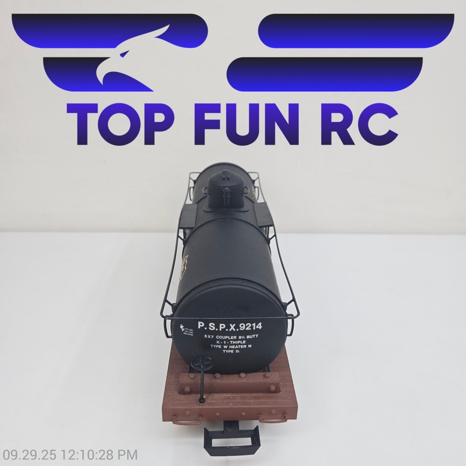 Bachmann HO Scale Phillips Oil Co. 66 Single Dome Tank Car PSPX 9214