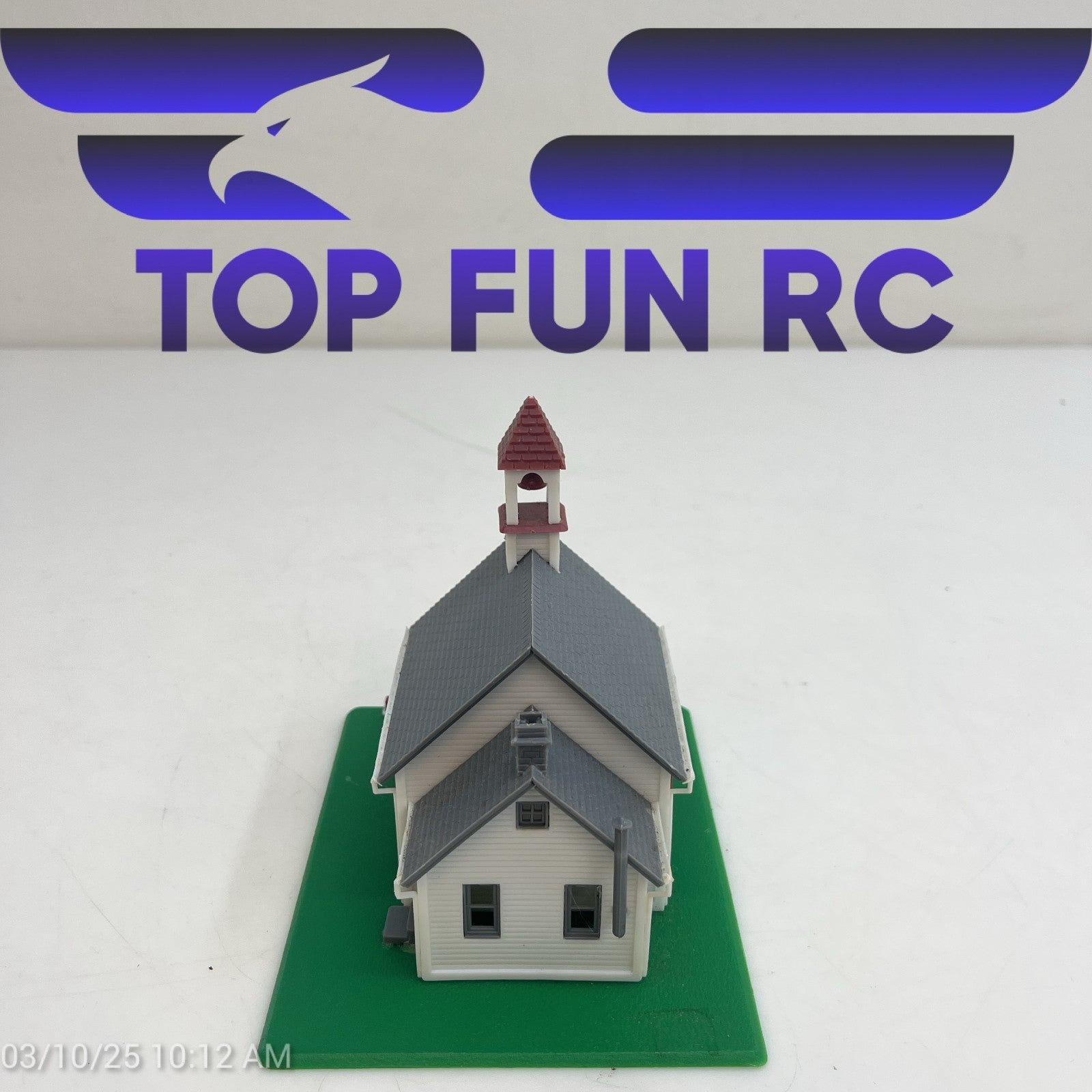 ROC HO-Gauge Church Model For Layout Trains