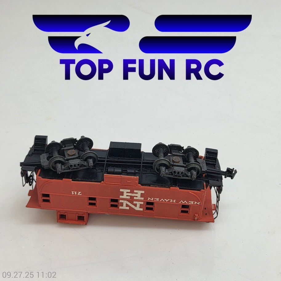 Rivarossi HO Scale New Haven Cupola Caboose 711