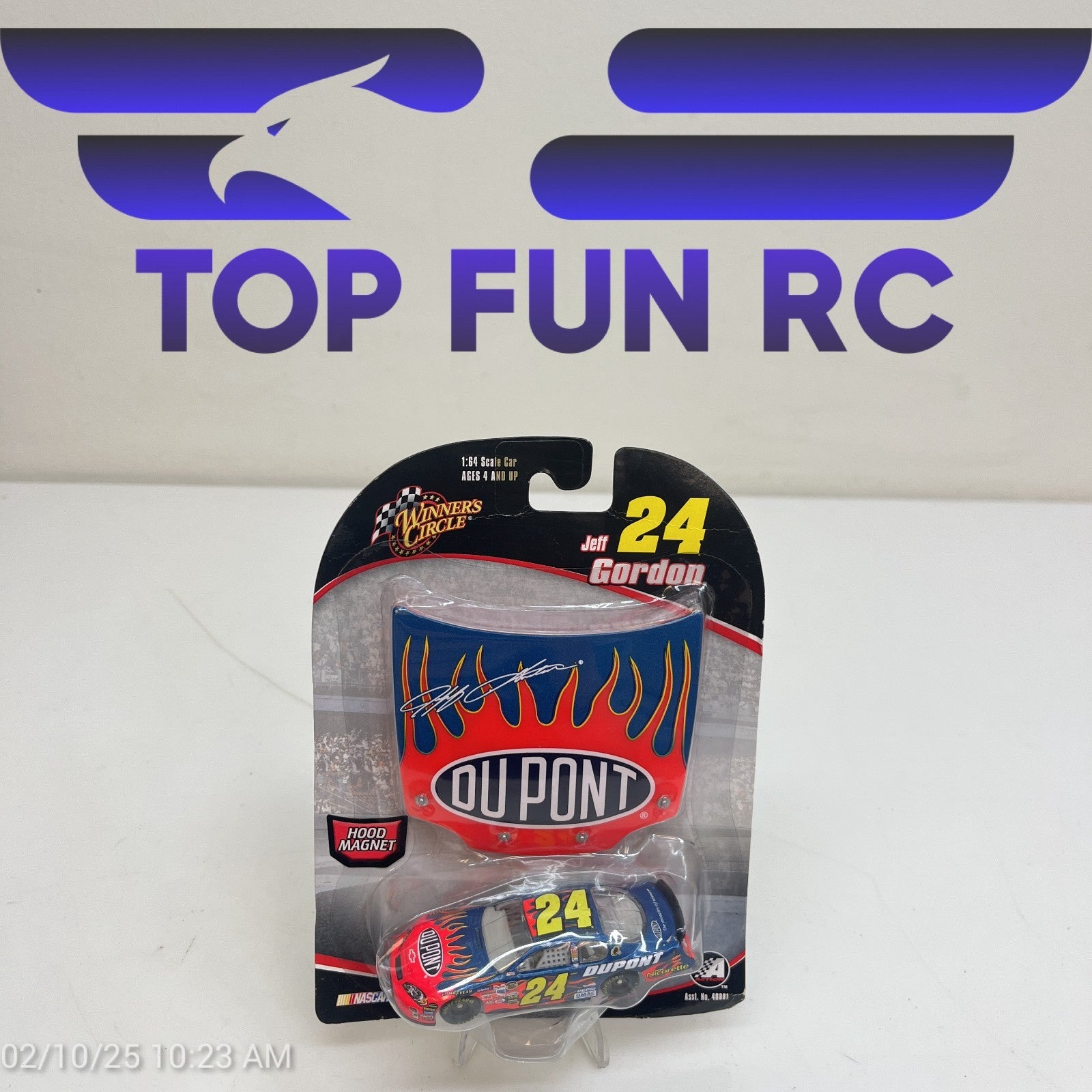 Winners Circle Jeff Gordon #24 Dupont Hood Magnet Diecast