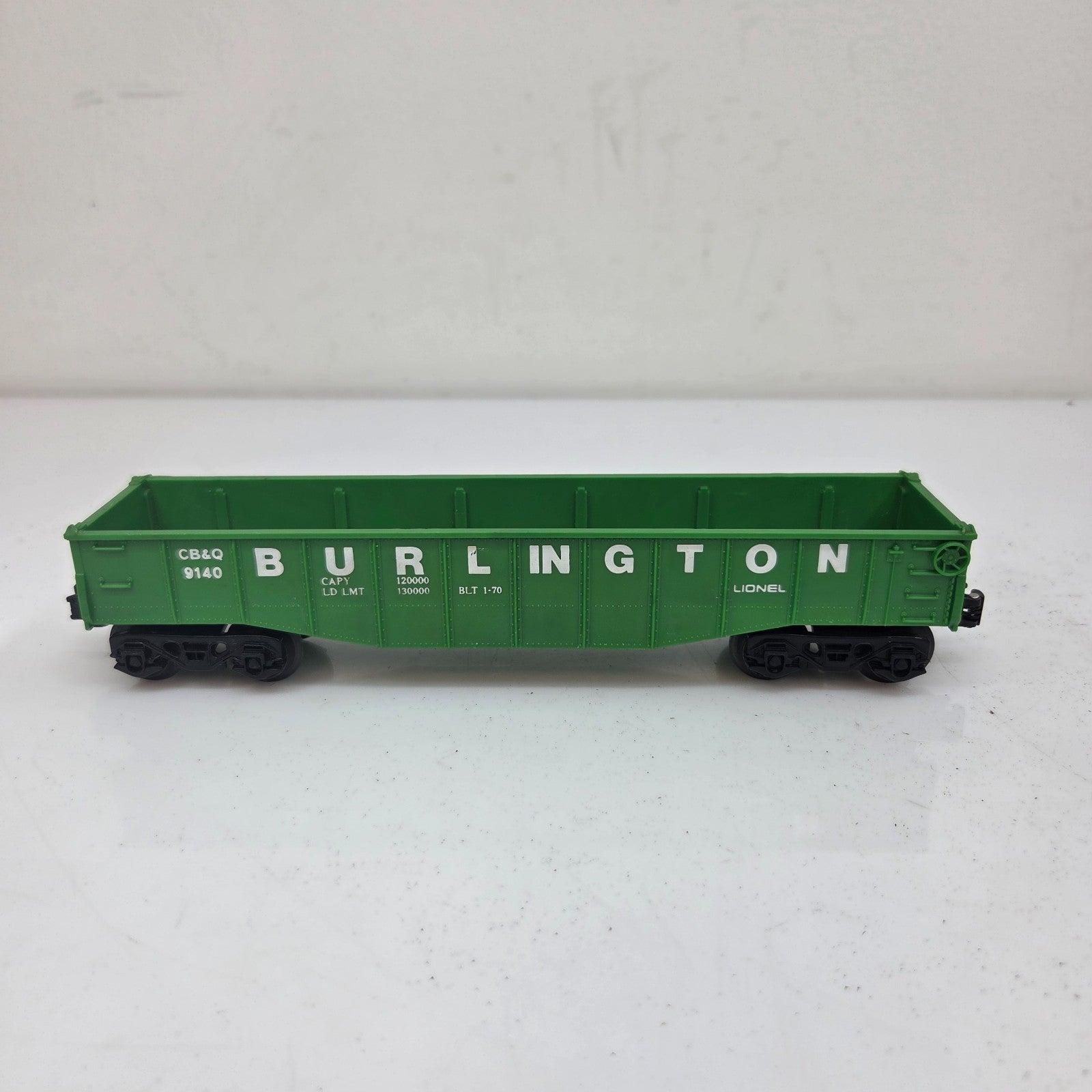 Lionel O-Gauge 1/48 Scale Burlington Northern Gondola Green