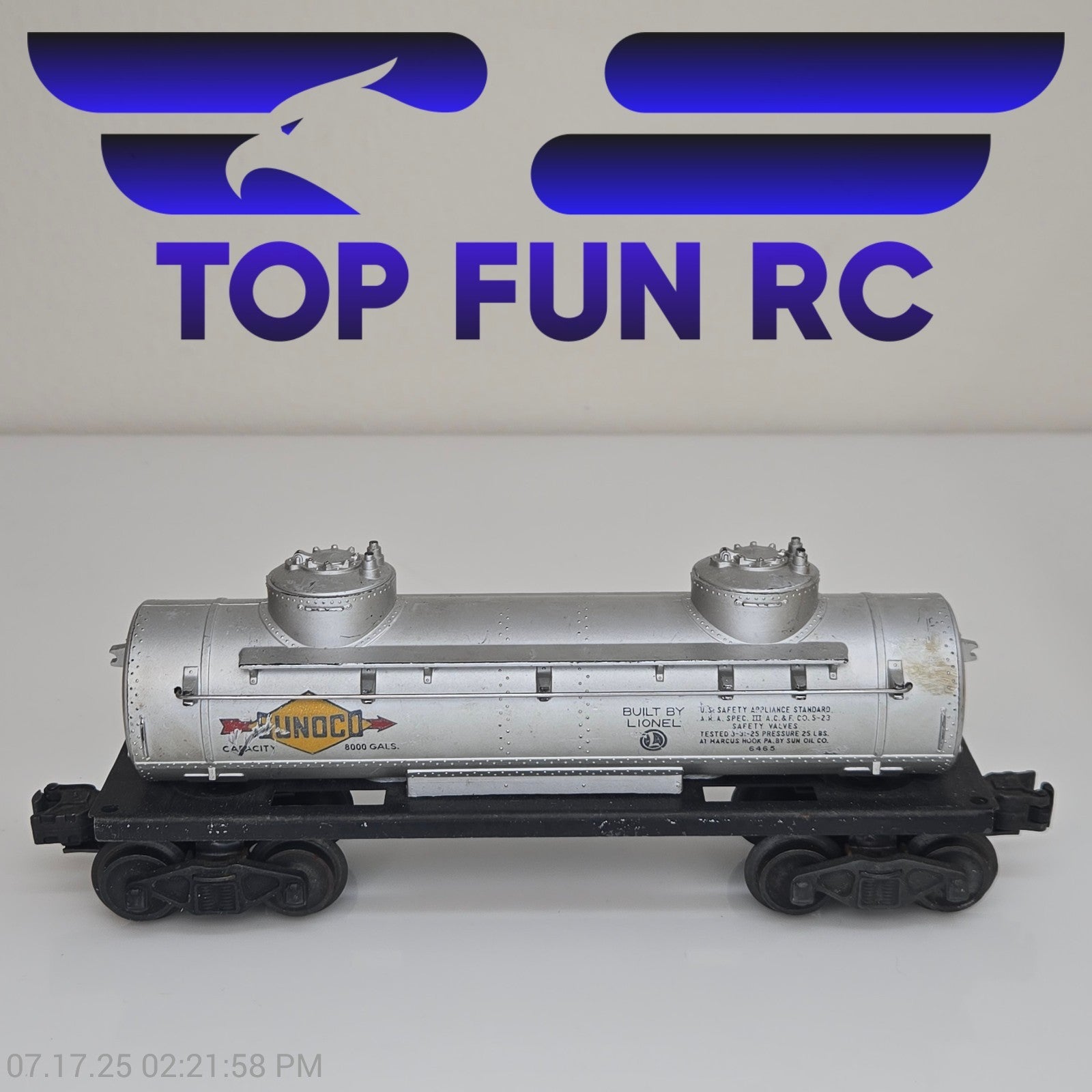 Lionel 6465 O Gauge Two Dome Tank Car Sunoco