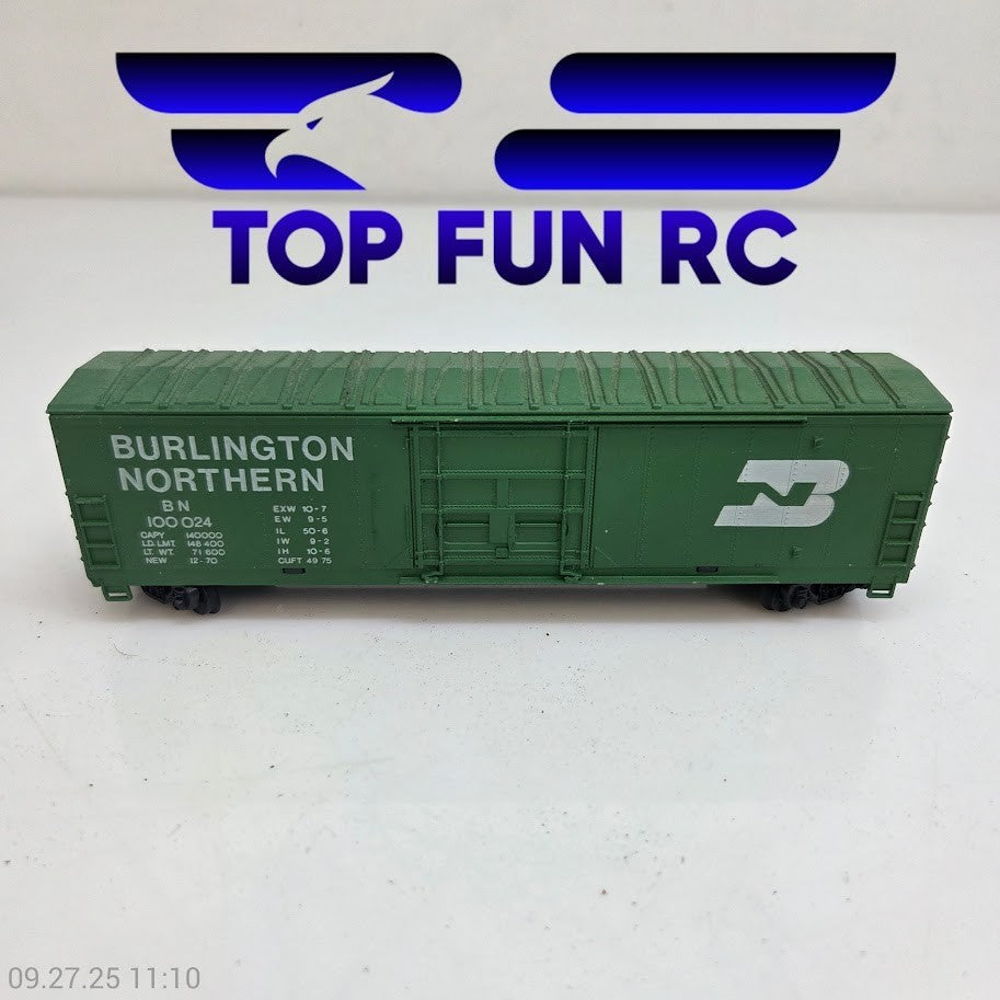 Tyco HO Scale Model Railroad Burlington Northern Cargo Car