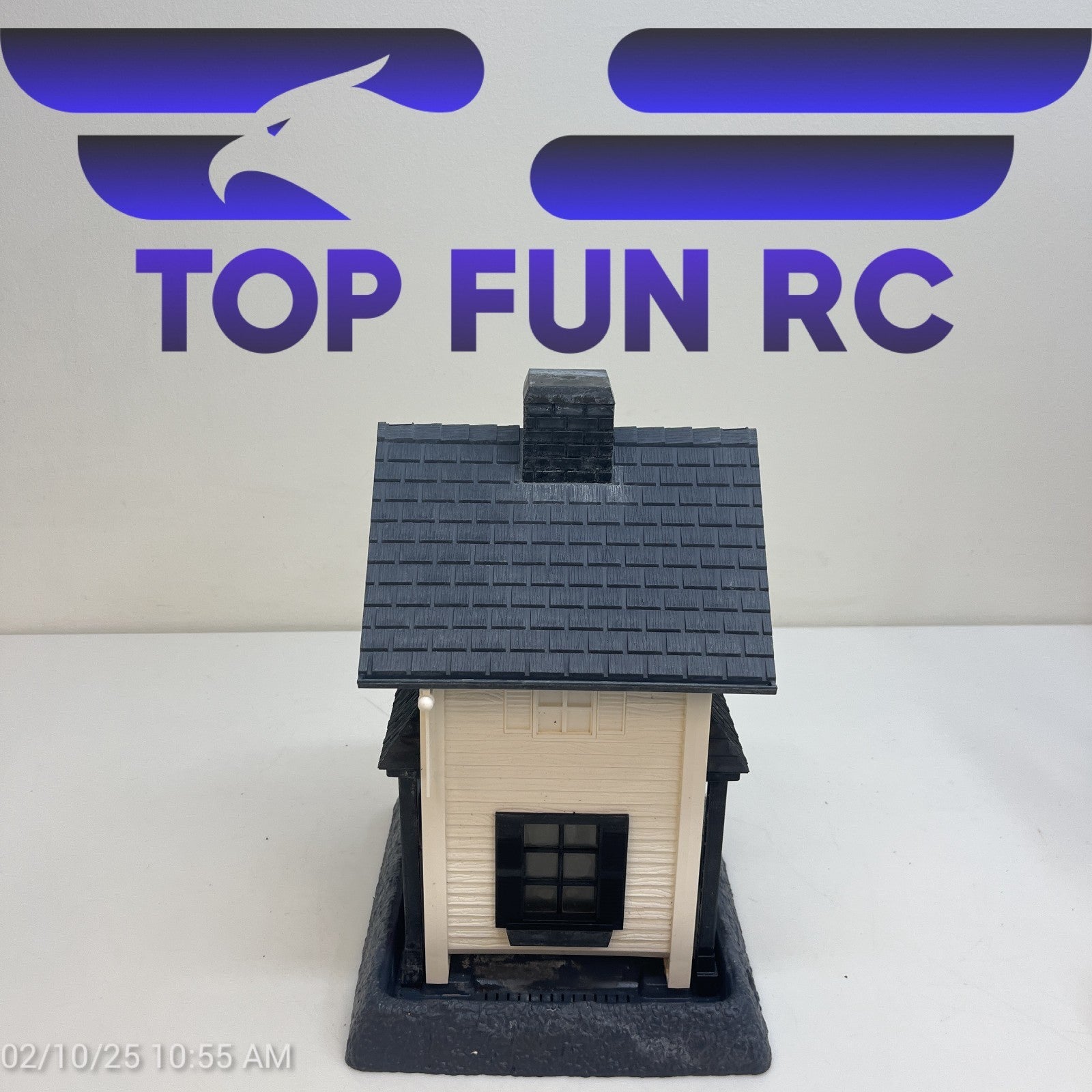 Northern States General Store Bird Feeder HO-Gauge Comparison For Model Railroad